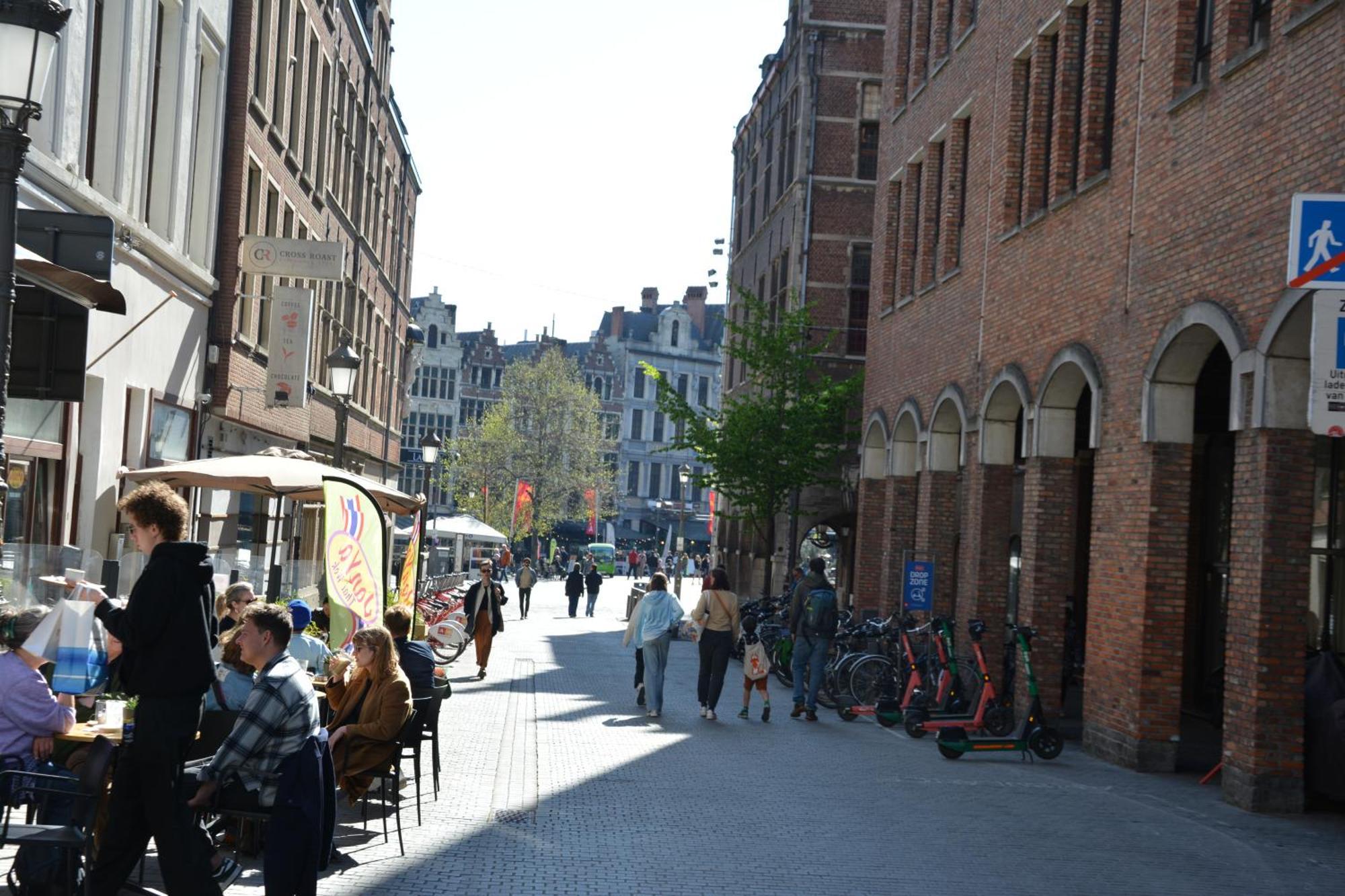 Historical Center Antwerp, All On Foot Exterior photo