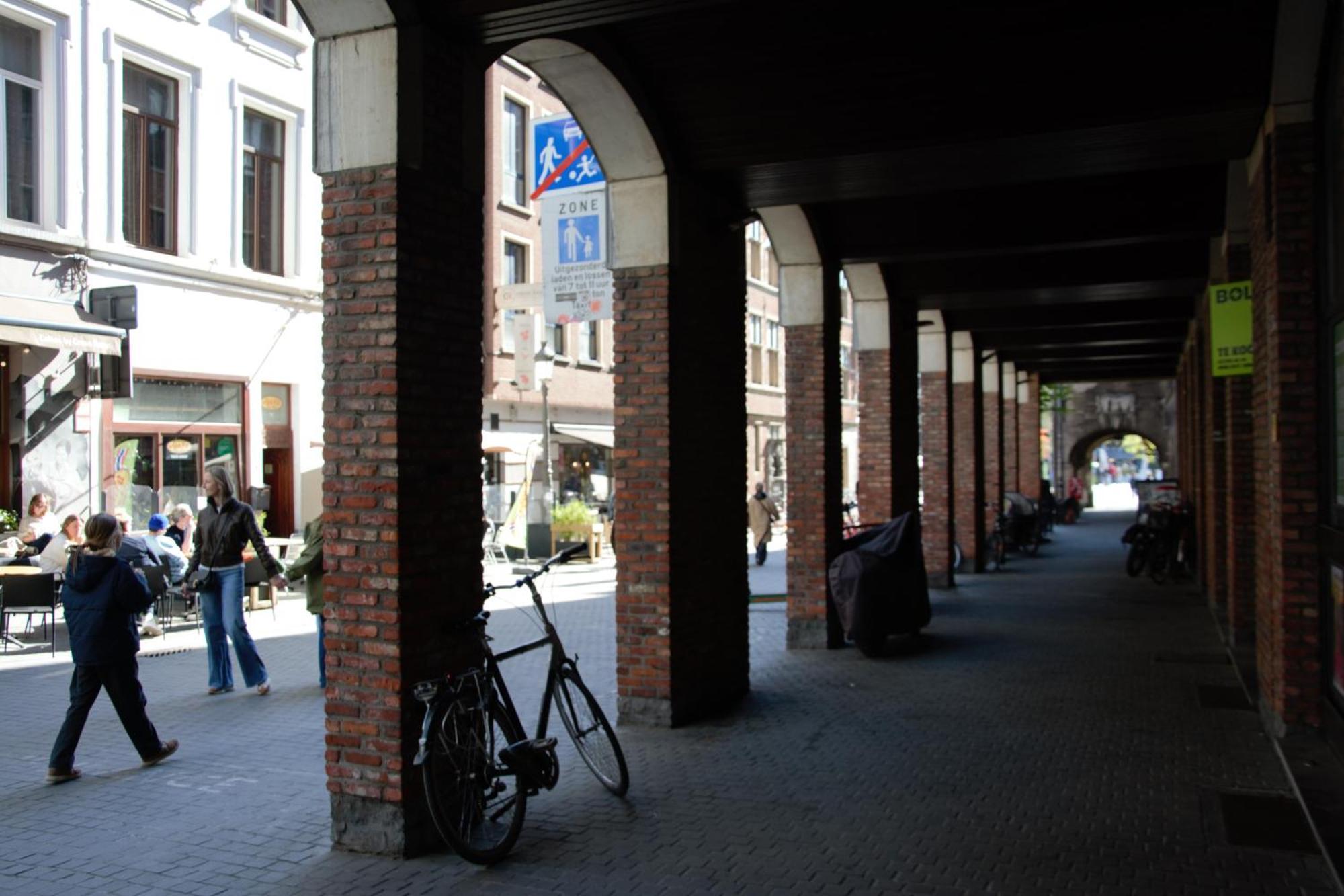 Historical Center Antwerp, All On Foot Exterior photo